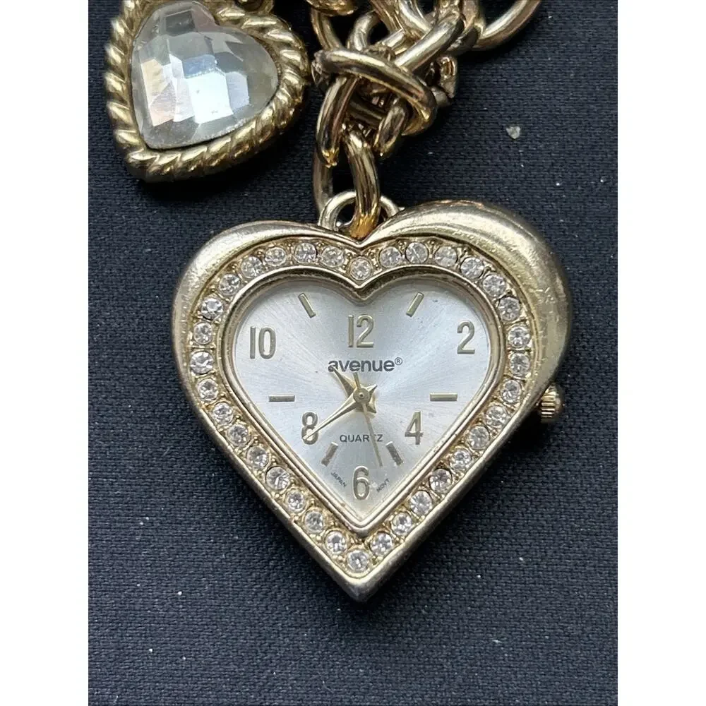 Avenue Heart Shaped Charm And Case Women’s Quartz Watch